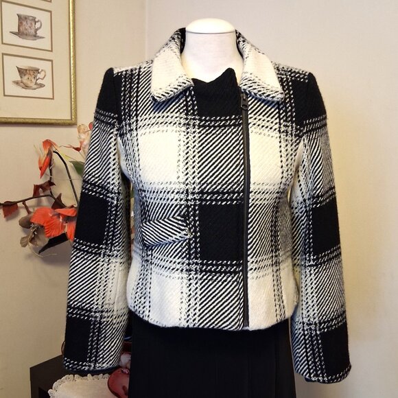 NWT NOUSVOUS Women's Black White Lined Blazer Zip Blazer Jacket Size M 10 - Picture 2 of 16